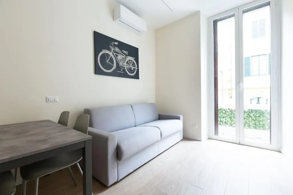 Repubblica Apartment Milan