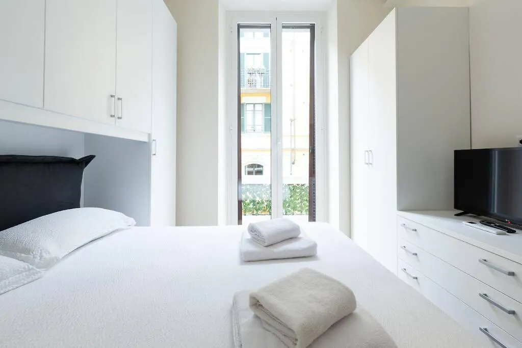 Repubblica Apartment Milán 0*,